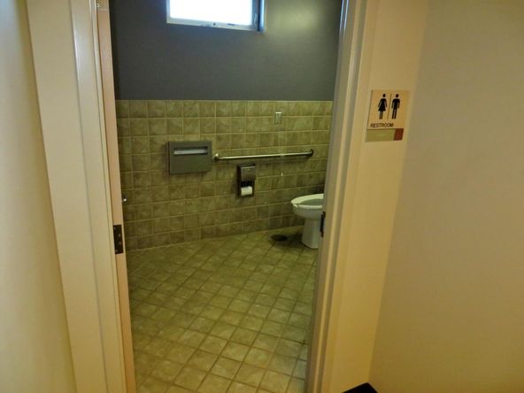 Surgery Center: 2439 Sonoma St, Redding, CA 96001